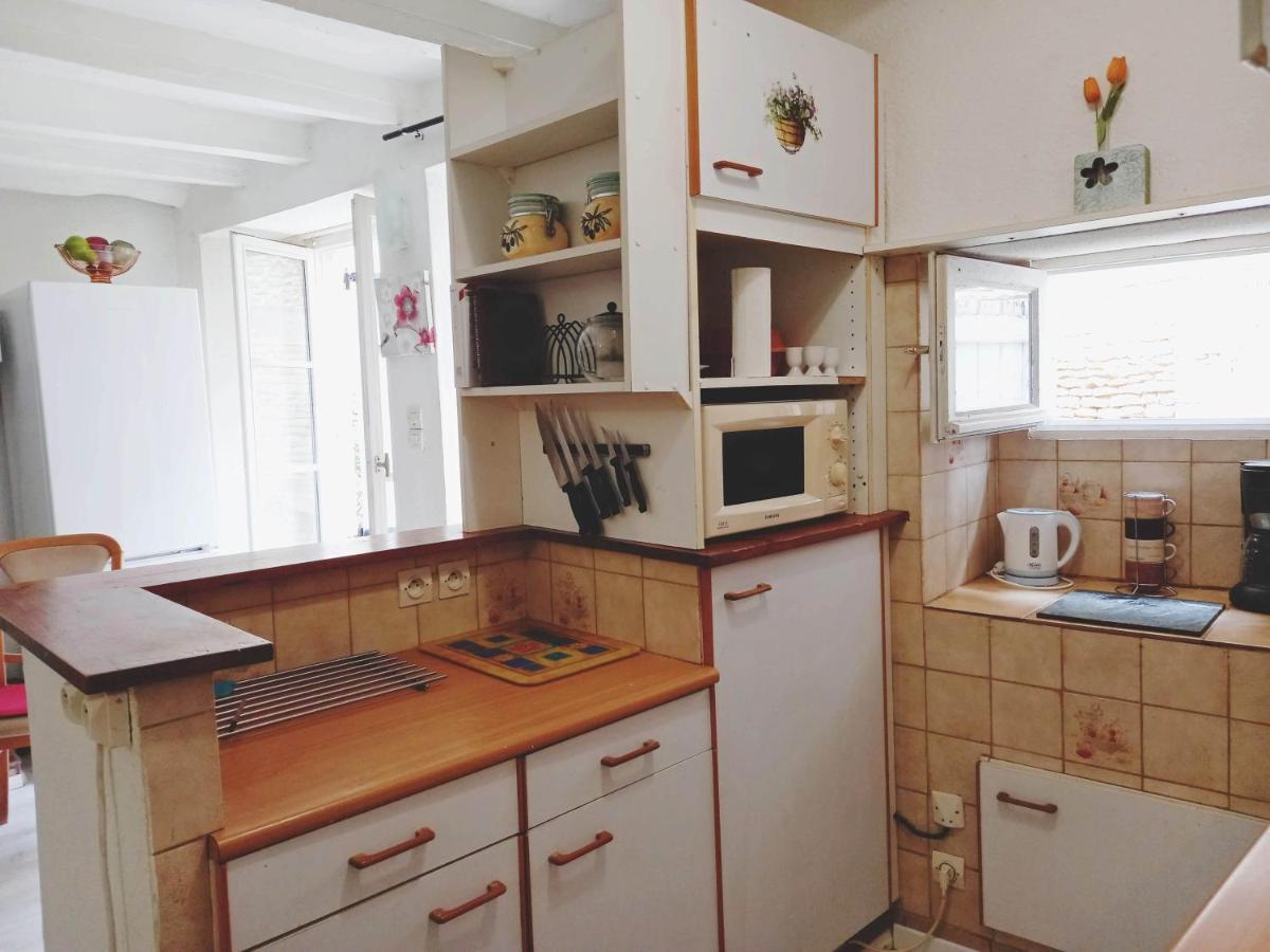 Gencay, Le Maison Blanche Villa Exteriör bild